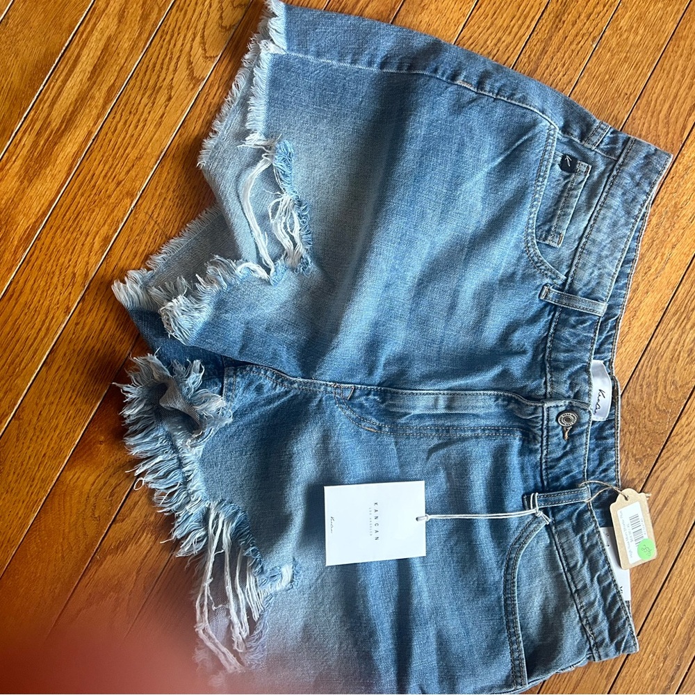 KanCan distressed shorts new XL